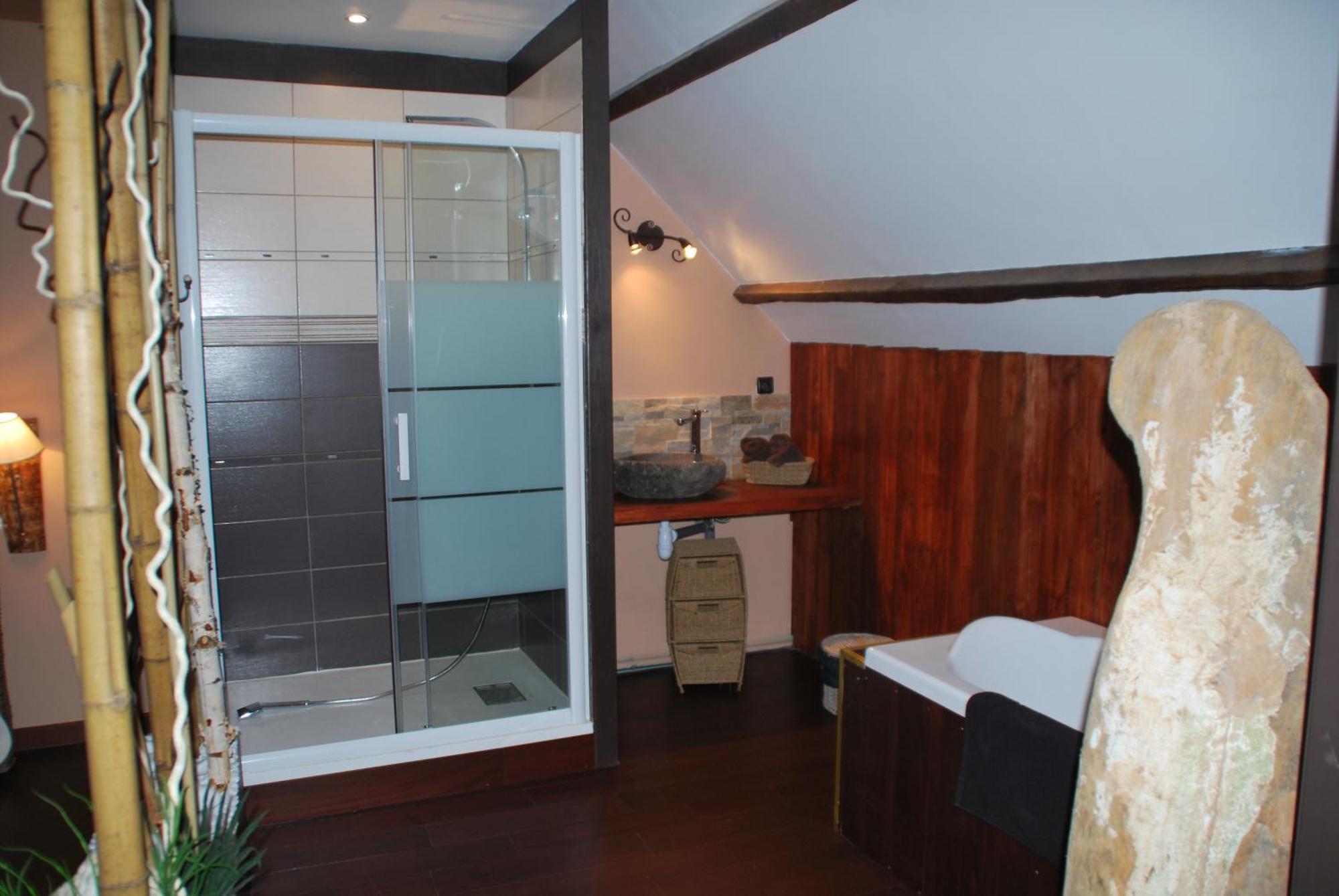 Chambres D Hotes ,Hotel ,Secret D'Une Nuit A Vicq Pres De Onnaing,Avec Piscine Dış mekan fotoğraf