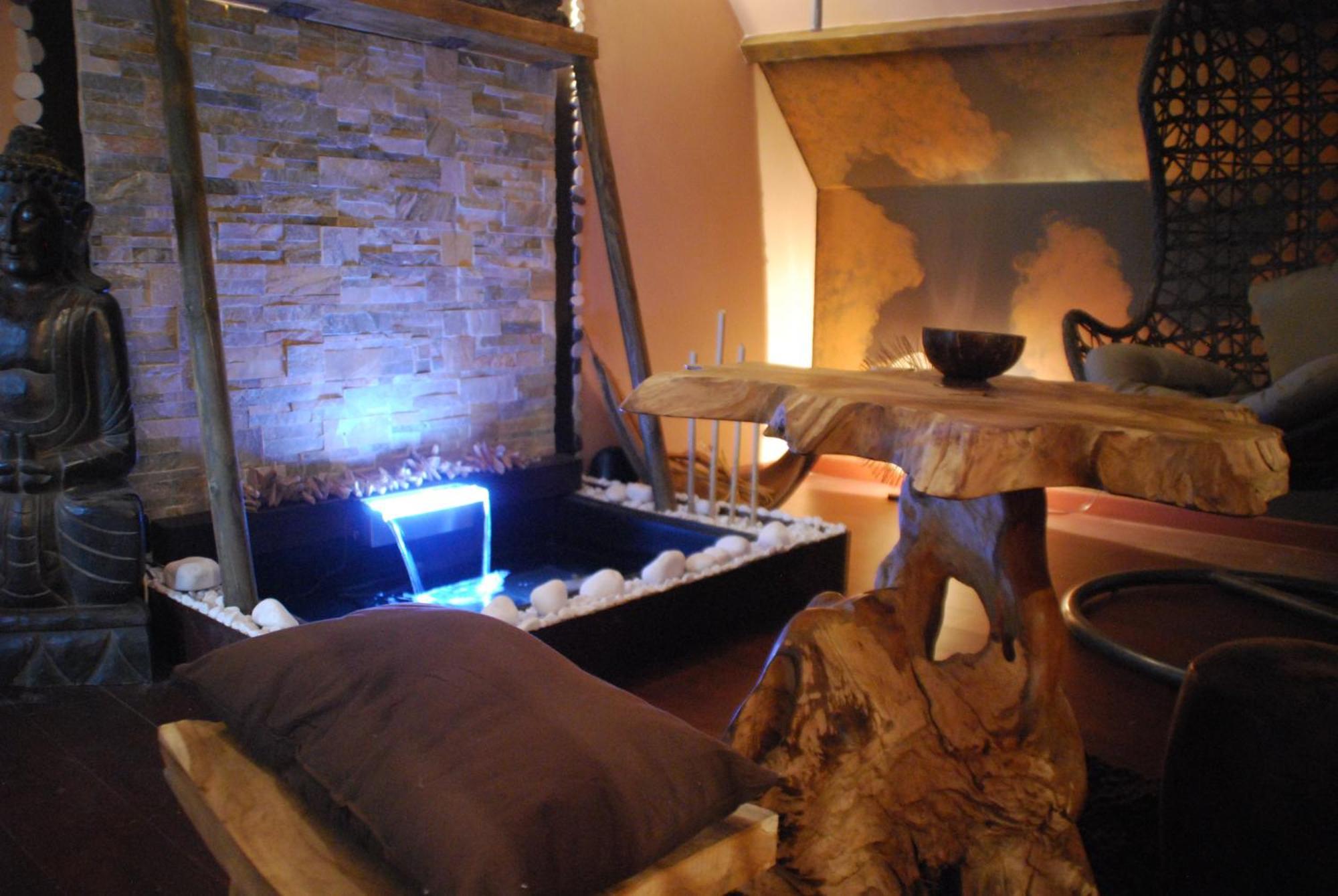 Chambres D Hotes ,Hotel ,Secret D'Une Nuit A Vicq Pres De Onnaing,Avec Piscine Oda fotoğraf